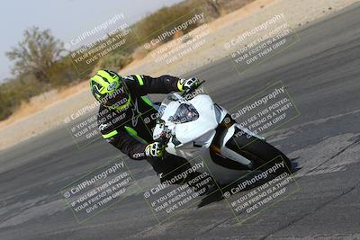 media/Mar-28-2022-Superbike Trackdays (Mon) [[b8603d0f67]]/Open Track Time/Turn 3 Inside/